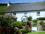 Cottage to rent in Looe, Cornwall, England